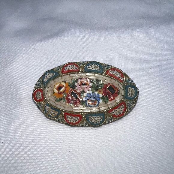Vintage Micro Mosaic Brooch Made in Italy - Picture 3 of 13